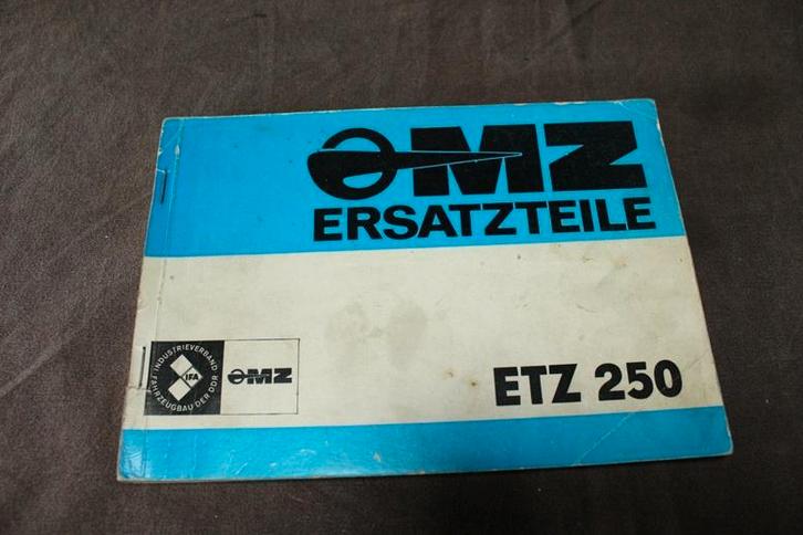 MZ ETZ250 1981 motorrad ersatzteil liste onderdleen boekje, Motoren, Handleidingen en Instructieboekjes, Overige merken, Ophalen of Verzenden