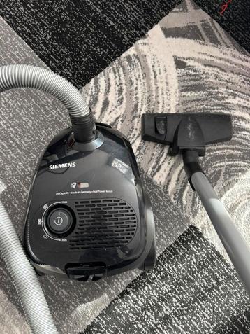 Siemens Stofzuiger - Zwart - Compact - Werkt Goed - Schoon beschikbaar voor biedingen