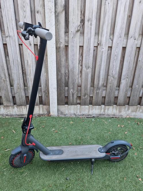 Stay-on M365 GO Elektrische Step - in goede conditie!, Fietsen en Brommers, Steps, Gebruikt, Elektrische step (E-scooter), Ophalen