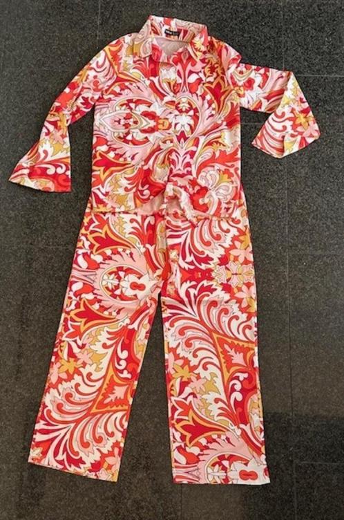 Broekpak van Shein ,Maat: 36  nog nieuw (AM39), Kleding | Dames, Broeken en Pantalons, Nieuw, Maat 36 (S), Rood, Lang, Ophalen of Verzenden