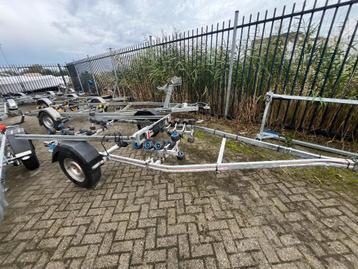 Opknap boottrailer  beschikbaar voor biedingen