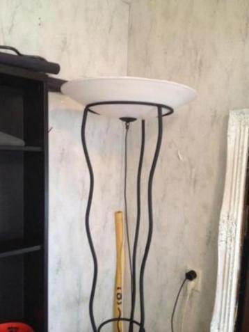 staande lamp met dim mogelijkheden beschikbaar voor biedingen