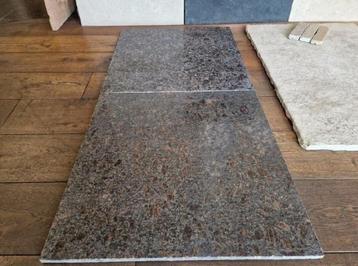 GRANIET TEGELS 60X60 CM 2 CM DIK BLACK COFFEE beschikbaar voor biedingen