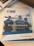 NIVOO Handhaving Wet- en regelgeving Openbare Ruimte, Ophalen of Verzenden, Zo goed als nieuw, Overige niveaus, Maatschappijleer