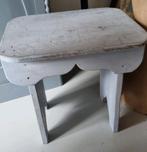 Brocante houten tafeltje of grote kruk in een zacht blauwe, Antiek en Kunst, Ophalen