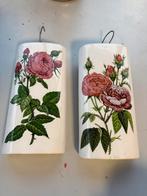 (L) Set van 2 vintage keramische wandvaasjes – rozenmotief –, Verzenden