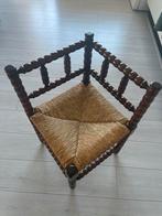 Antieke Bobbinhoekstoel met rieten zitting, Antiek en Kunst, Ophalen