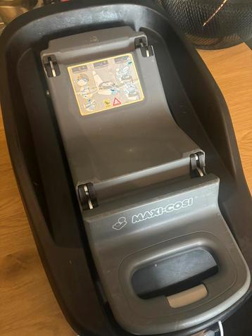 Isofix familyfix beschikbaar voor biedingen