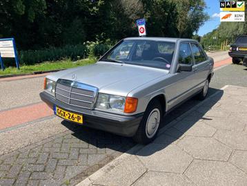 Mercedes-Benz 190-serie 2.0 E 5-bak OLDTIMER! beschikbaar voor biedingen