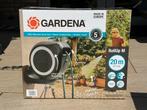 Gardena Wandslangenbox RollUp M - 20 meter - Grijs/wit, Tuin en Terras, Ophalen of Verzenden, Nieuw, Tuinslanghaspel