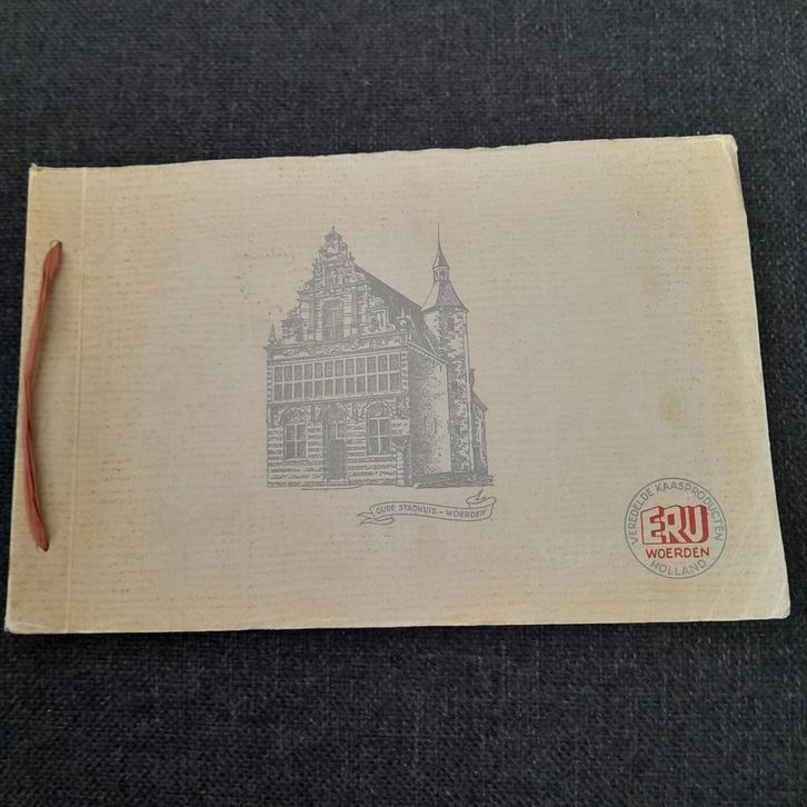 Vintage ERU Woerden Album Nederlandse klederdrachten, Antiek en Kunst, Curiosa en Brocante, Ophalen of Verzenden