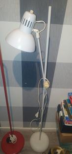 Witte vloerlamp, Huis en Inrichting, Lampen | Vloerlampen, Ophalen, Gebruikt