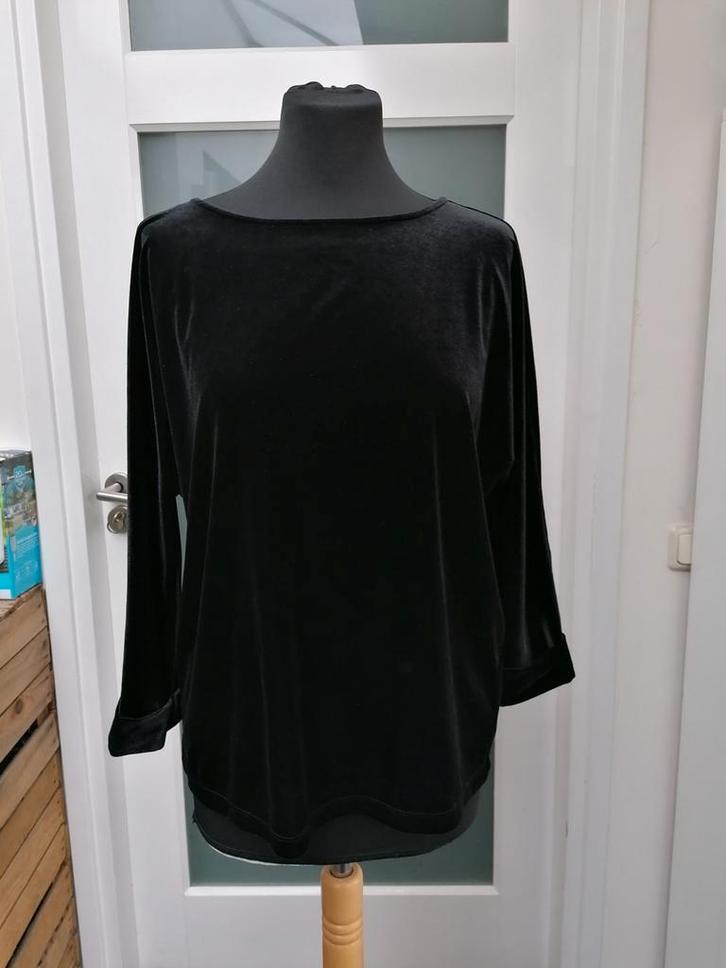 Opus prachtige stretch velvet fluwelen trui maat 38 zwart, Kleding | Dames, Truien en Vesten, Zo goed als nieuw, Maat 38/40 (M)