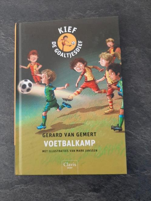Gerard van Gemert - Voetbalkamp, Boeken, Kinderboeken | Jeugd | onder 10 jaar, Zo goed als nieuw, Ophalen