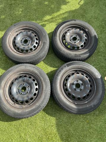 Setje 15 Inch velgen 4x Allseason 4 seizoen VW 195/65R15 beschikbaar voor biedingen