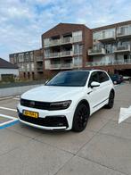 Volkswagen Tiguan 2.0 R-Line 4Motion DSG Full Option✅, Auto's, Volkswagen, Automaat, 4 cilinders, 1984 cc, 179 pk