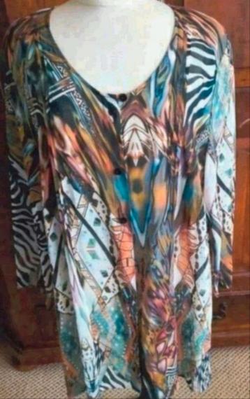 Prachtige bontgekleurde crêpe blouse Sempre Piu by Chalou 54 beschikbaar voor biedingen