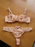 Lingerieset roze spikkels kanten BH beha string Hunkemöller, Kleding | Dames, Ondergoed en Lingerie, Hunkemöller, Ophalen of Verzenden