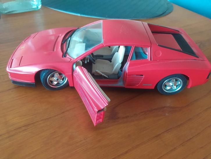 Ferrari Testarossa 1984 - 1/18 Made in Italy, Hobby en Vrije tijd, Modelauto's | 1:18, Gebruikt, Auto, Overige merken, Ophalen of Verzenden