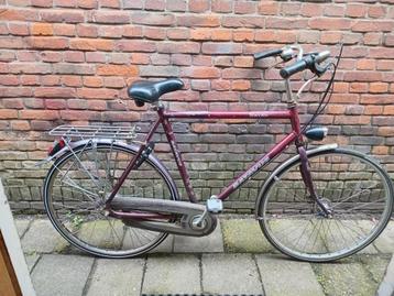 Gazelle fiets met versnellingen en licht beschikbaar voor biedingen