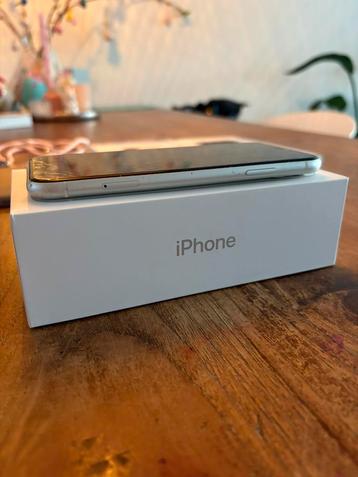 iPhone 11 Wit - gebruikt  beschikbaar voor biedingen