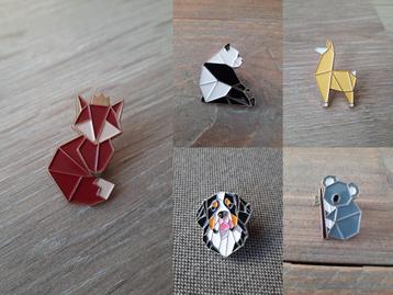 5 mooie dieren pins te koop beschikbaar voor biedingen