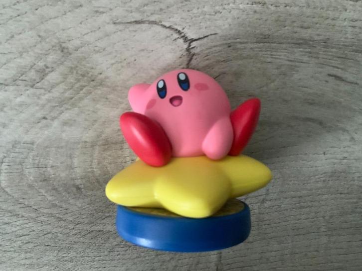 Nintendo Amiibo Kirby - Kirby Collection, Spelcomputers en Games, Games | Nintendo Switch, Zo goed als nieuw, Avontuur en Actie