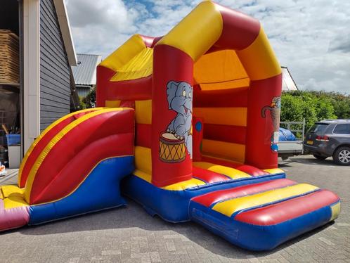 Springkussen te huur midi circus met glijbaan, Hobby en Vrije tijd, Feestartikelen | Verhuur, Ophalen