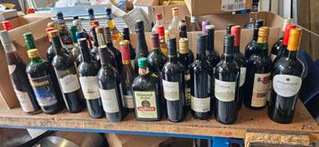 Diverse collectie wijnen o.a rood ,wit en meer 34 flessen beschikbaar voor biedingen