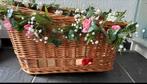 Rieten Fietsmand met Bloemen, Huis en Inrichting, Woonaccessoires | Schalen en Manden, Mand, Ophalen of Verzenden, Zo goed als nieuw