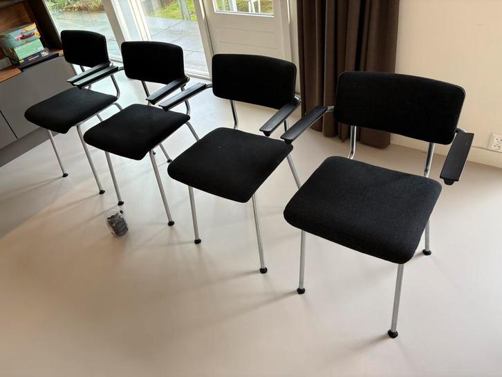 Gispen 1235 set 4 stoelen, Huis en Inrichting, Stoelen, Gebruikt, Vier, Stof, Zwart, Ophalen