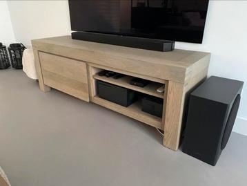 Eiken TV meubel Clear - 1 klep en vak (Goossens Wonen)