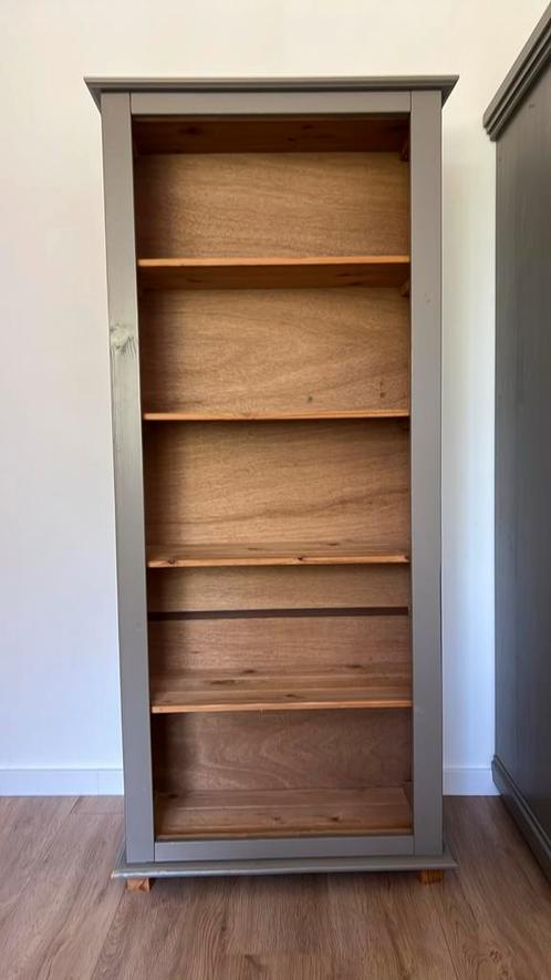 Kleding en boekenkast, Huis en Inrichting, Kasten | Kledingkasten, Gebruikt, 150 tot 200 cm, 50 tot 100 cm, 25 tot 50 cm, Met deur(en)