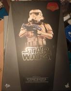 Hot Toys Exclusive Gold Chrome Stormtrooper version, Ophalen of Verzenden, Zo goed als nieuw, Actiefiguurtje