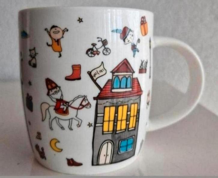 Beker Sinterklaas, Huis en Inrichting, Keuken | Servies, Zo goed als nieuw, Kop(pen) en/of Schotel(s), Overige stijlen, Ophalen of Verzenden
