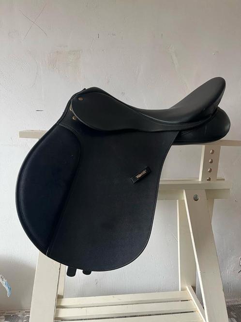 Wintec veelzijdigheidszadel zgan 17,5 inch zwarte boom, Dieren en Toebehoren, Paarden en Pony's | Zadels, Zo goed als nieuw, Recreatie