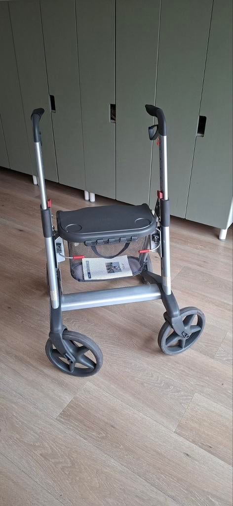 Rollator lichtgewicht Active-Walker, Ophalen, Lichtgewicht, Zo goed als nieuw