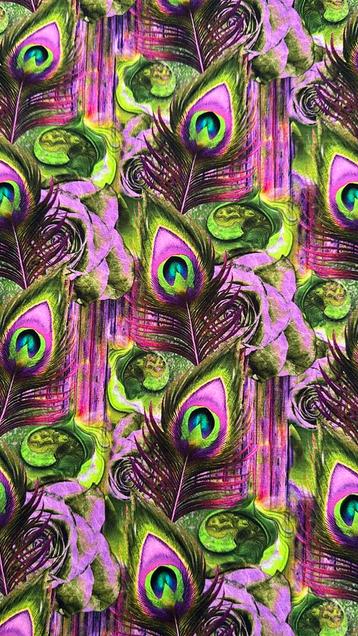 Peacock purple feathers tricot beschikbaar voor biedingen