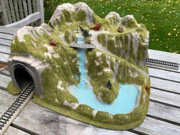 Märklin HO Berglandschap met tunnel voor electrische trein beschikbaar voor biedingen