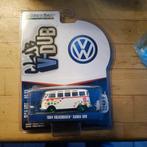 GREENLIGHT Club V-DUB 1964 VOLKSWAGEN VW T1 SAMBA BUS, Hobby en Vrije tijd, Modelauto's | Overige schalen, Ophalen of Verzenden