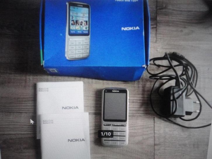 VINTAGE NOKIA C3 MOBIELE TELEFOON MET DOOS, Telecommunicatie, Mobiele telefoons | Nokia, Zo goed als nieuw, Klassiek of Candybar