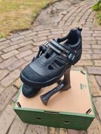 VEILIGHEIDSSCHOEN ARBESKO MAAT 42., Ophalen of Verzenden, Zo goed als nieuw