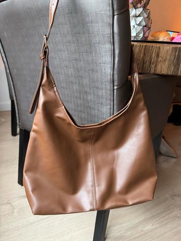 Nieuwe Bruine Schoudertas beschikbaar voor biedingen