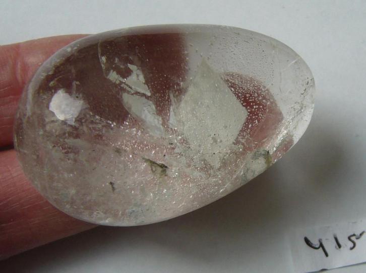 bergkristal ogensteen massagesteen 41 gram ogen steen, Verzamelen, Mineralen en Fossielen, Mineraal, Ophalen of Verzenden