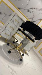 Luxury Nail Station for Rent – Amsterdam Beauty Salon, Verzenden, Nieuw, Handen en Nagels