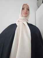 Alvina lichtbeige merksjaal, Ophalen of Verzenden, Zo goed als nieuw, Sjaal