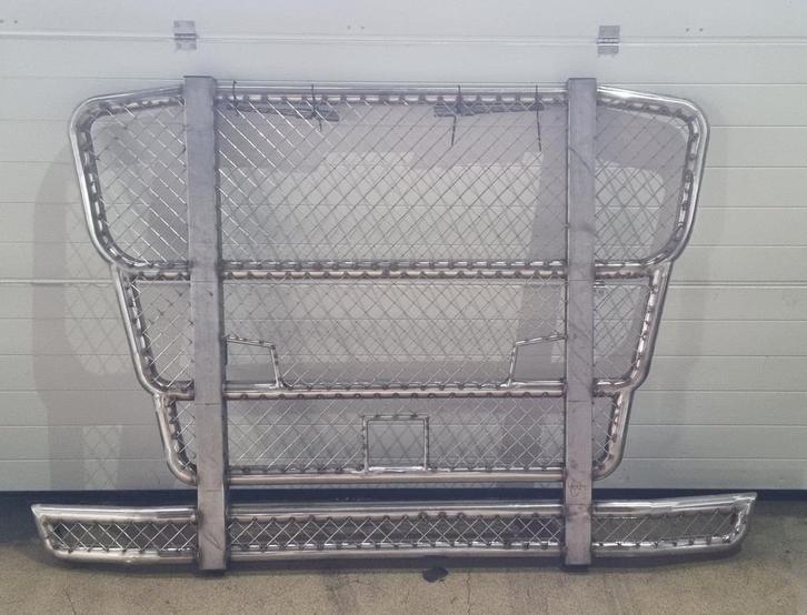 Volvo FH4 BULLBAR RVS primer NIET GESPOTEN 000010, Auto-onderdelen, Carrosserie en Plaatwerk, Nieuw, Ophalen of Verzenden