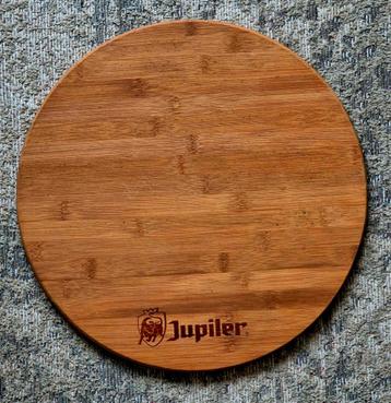 Super mooi houten dienblad van JUPILER BIER beschikbaar voor biedingen
