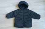 Opruiming: Donkerblauwe Zara jas maat 98, Kinderen en Baby's, Kinderkleding | Maat 98, Ophalen of Verzenden, Zo goed als nieuw