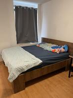 Bed and Mattress. Bed frame, Slatted base and Mattress, Huis en Inrichting, Ophalen, Bruin, Tweepersoons, Zo goed als nieuw